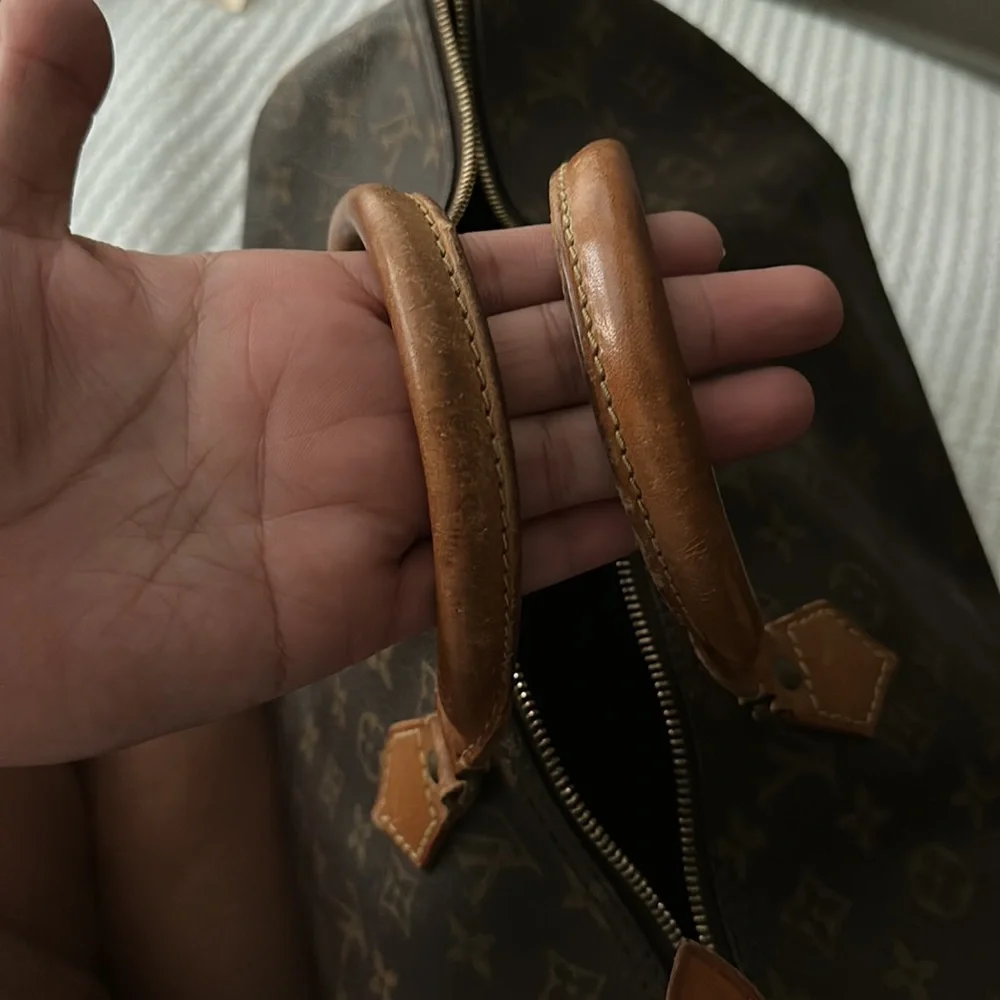 Louis Vuitton speedy 40 COA included - Picture 9 of 16